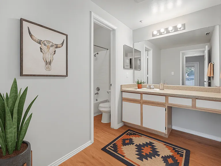 Apex Apartments — Photo 17