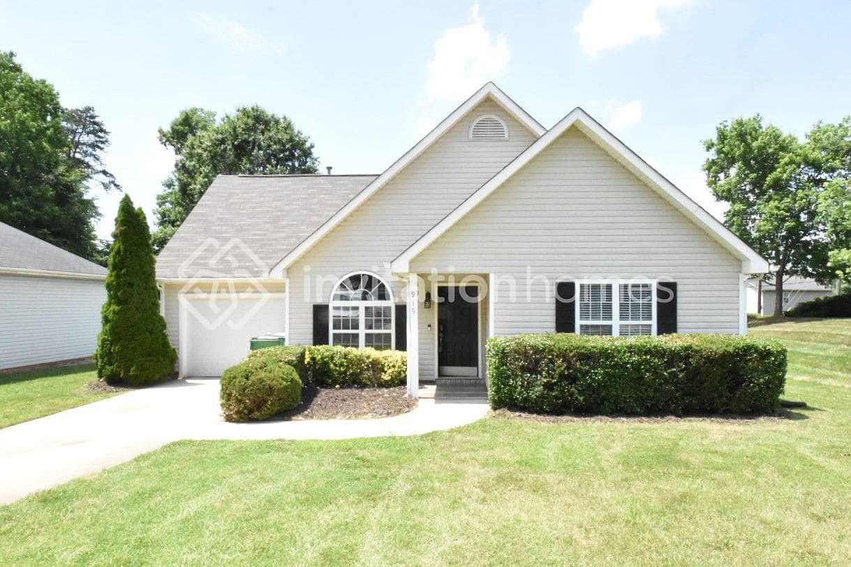 915 Jordans Pond Ln, Charlotte, NC 28214 Zillow
