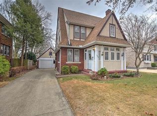 1535 W Riverview Ave, Decatur, IL 62522