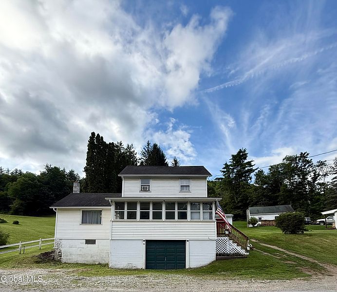 3rd image of 30 Chamberlain Mills Road