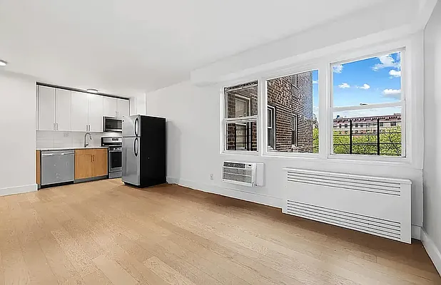 Rented by REAL New York | media 7