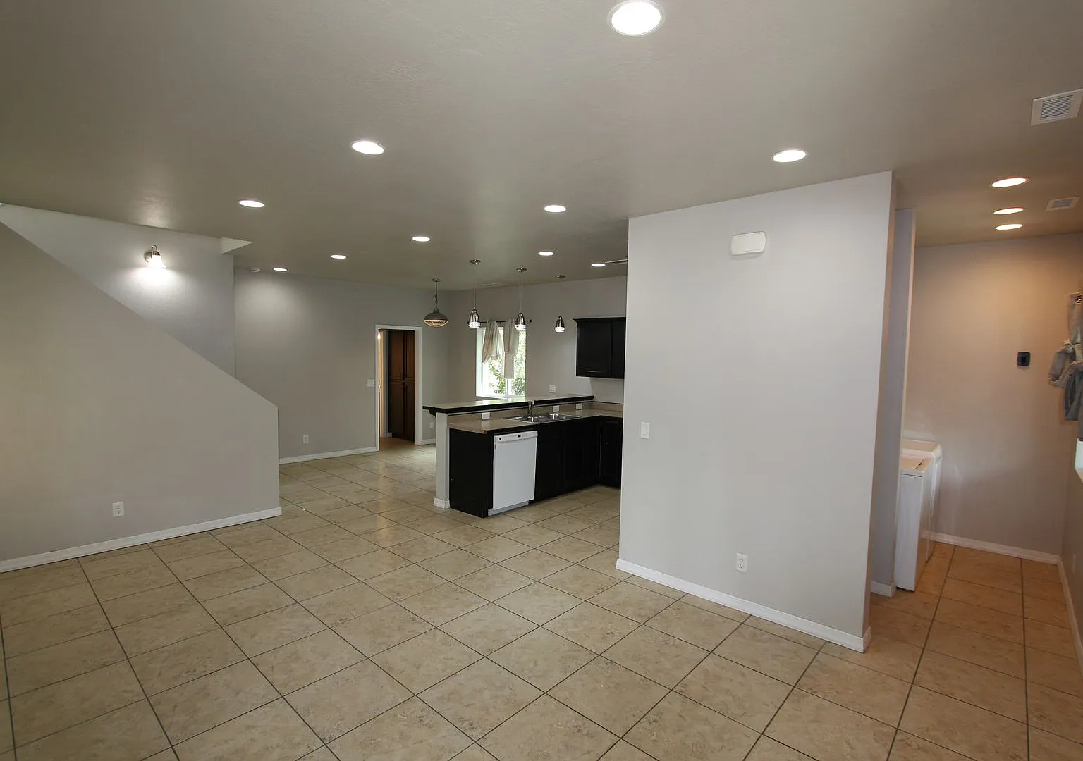 $500 Move-In Special | 3-Bedroom Home with Private Bathrooms | Flexible Lease Terms — Photo 1