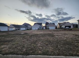 1601 Duncannon Dr, Normal, IL 61761