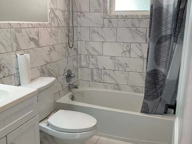 31 W Oakwood St — Photo 13
