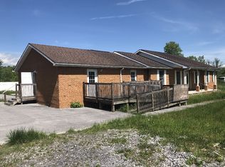 6813 Hinton Rd, Lerona, WV 25971