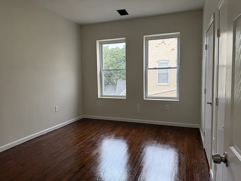 168 N Grove St #410 — Photo 7