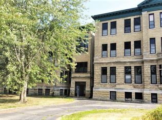 601 S Beaumont Rd #10183999, Prairie Du Chien, WI 53821