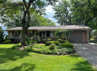 222 N Liberty Rd, Grove City, PA 16127