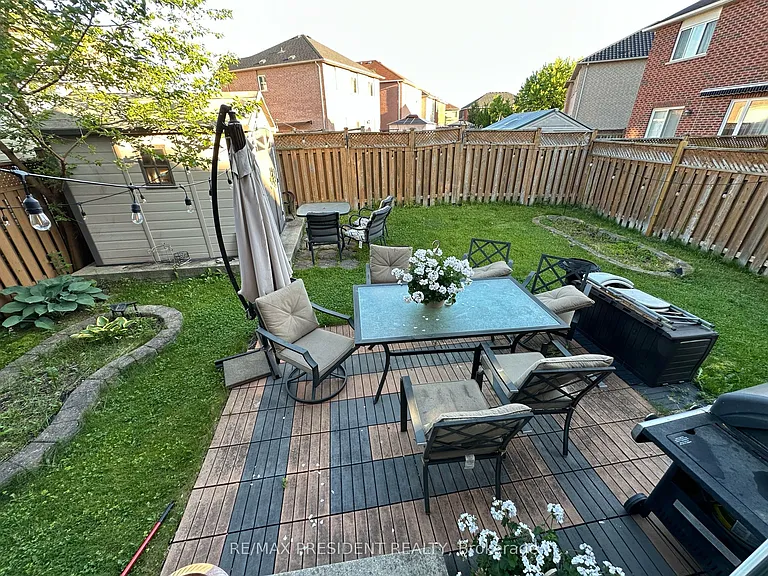 1091 McCuaig Dr — Photo 25