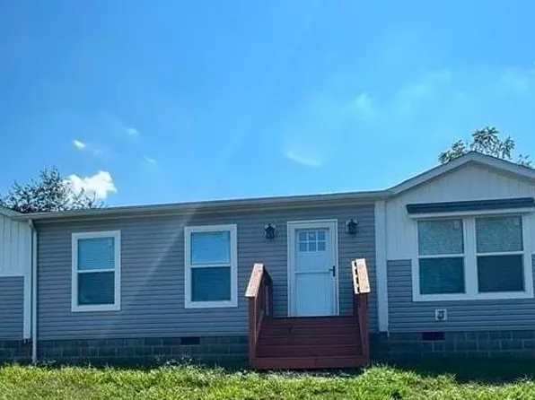 3883 Woodland Rd, Vine Grove, KY 40175