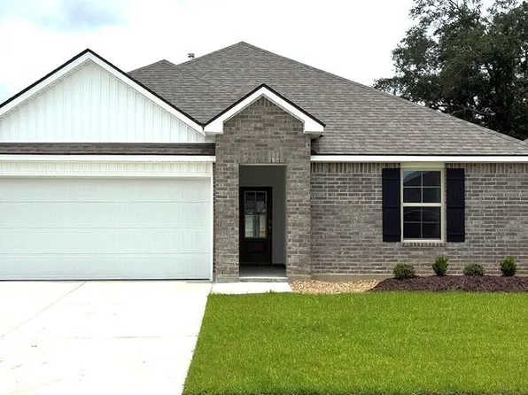 341 White Pine Dr, Lafayette, LA 70501
