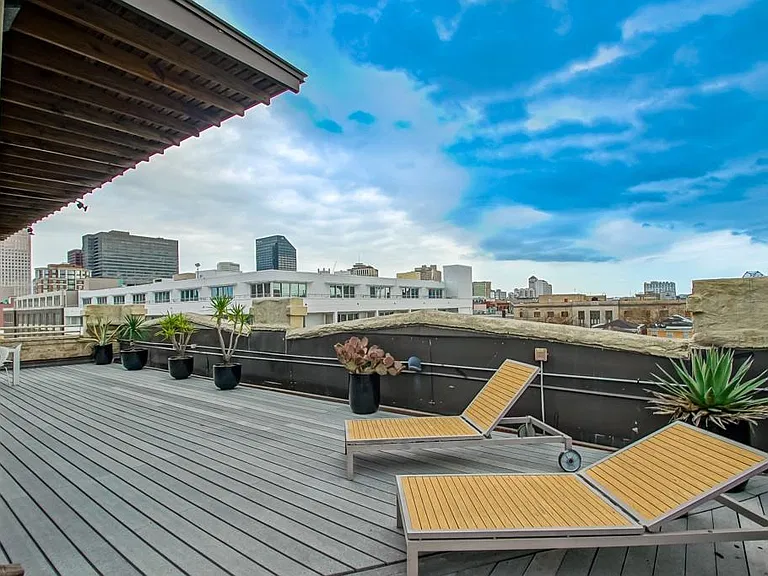 801 Saint Joseph St #1 PENTHOUSE — Photo 27