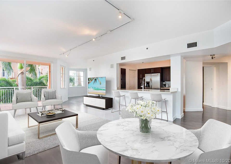 1st image of 125 Jefferson Ave APT 121