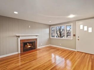 9 Floyd St, Billerica, MA 01821