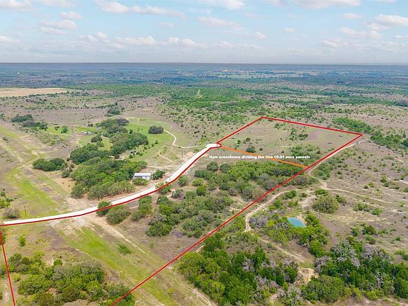 3rd image of 29 & 30 Comanche Hills Dr