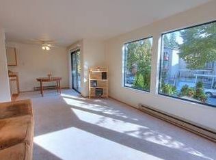 12033 15th Ave NE APT 201, Seattle, WA 98125