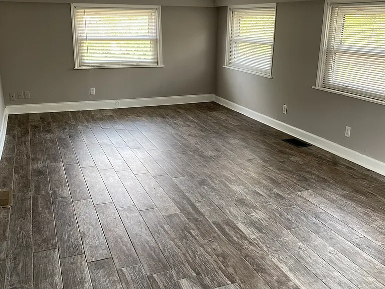 153 Waits Ave — Photo 5