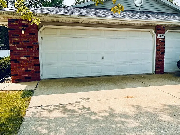 124 Kickapoo Dr — Photo 2