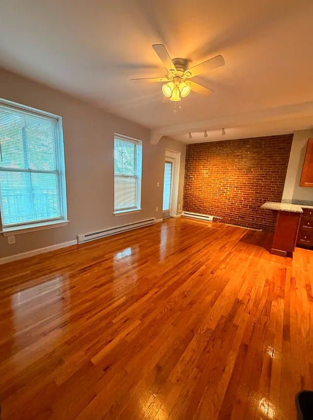 1 bed, $2,300 — Photo 3