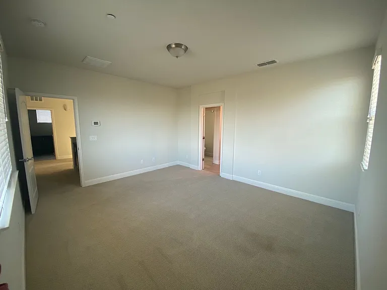 35 Huddlestone Cir — Photo 19