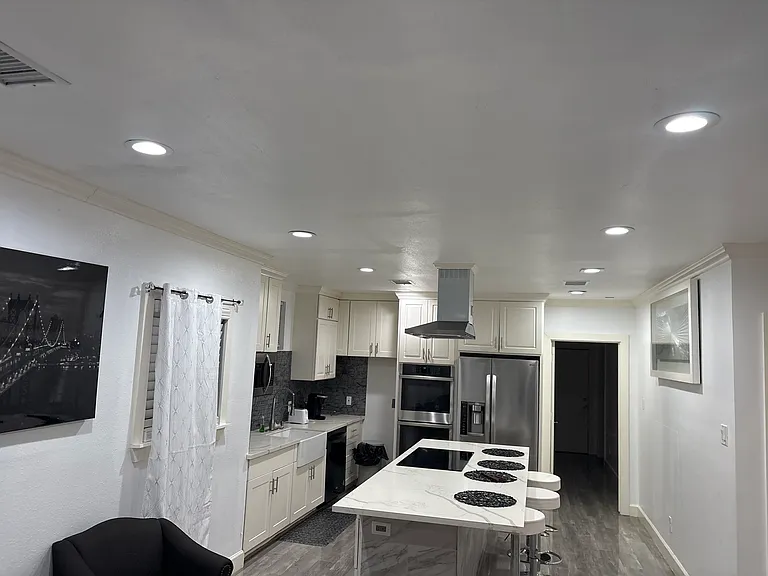 3021 Gray St — Photo 4