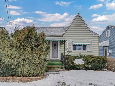 62 Rossler Ave, Cheektowaga, NY, 14206