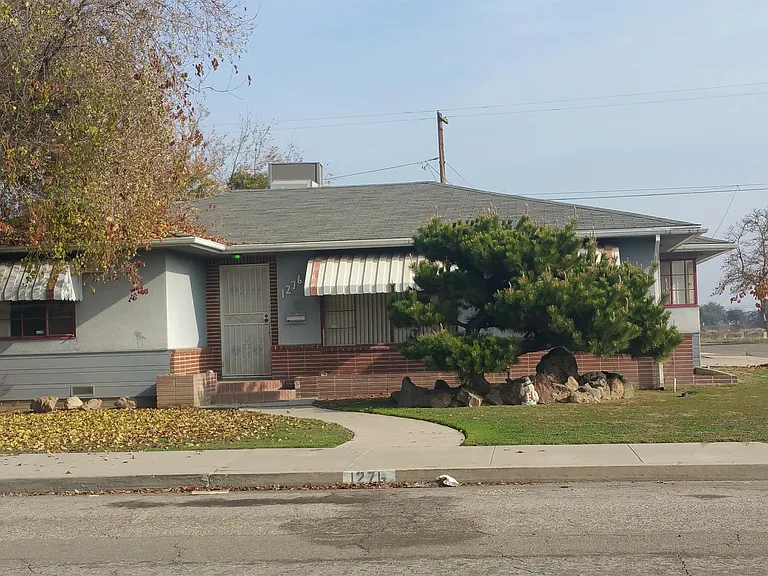 1276 S Rupert Ave — Photo 10