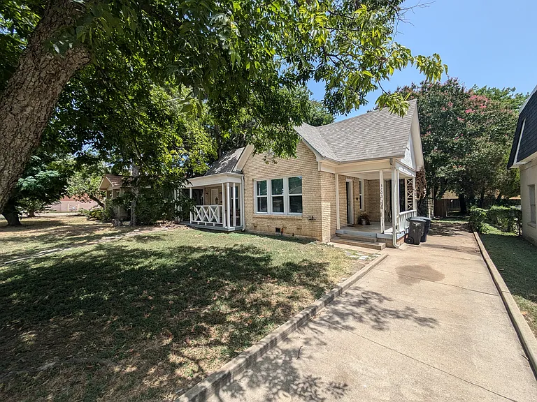 3207 Rogers Ave — Photo 6