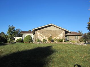 5N630 Santa Fe Trl, Bloomingdale, IL 60108