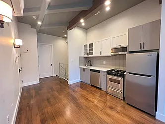 Rented by Tapiro Realty