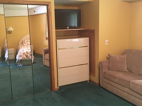 5th image of 8935 N Bayshore Dr APT 25