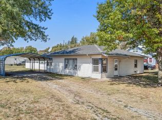 109 N Davidson Ave, Bentley, KS 67016