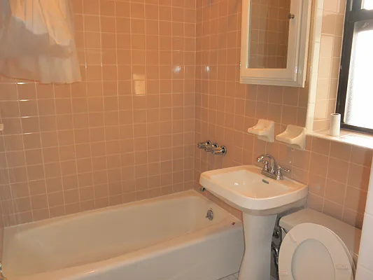 Rented by RV Realty | media 5