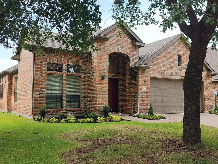 213 Bugle Call Rd — Photo 1