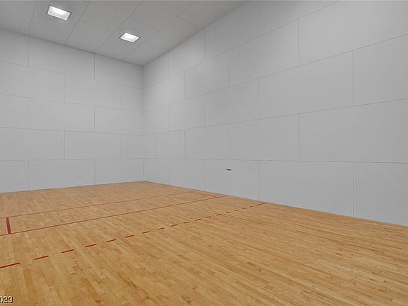 5th image of 2504 Golden Sands Dr