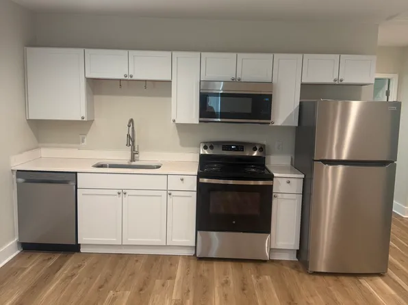 709 E 10th St #A, Panama City, FL 32401