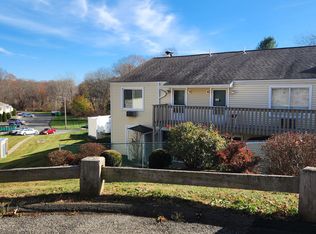 453 E Mitchell Ave #453, Cheshire, CT 06410