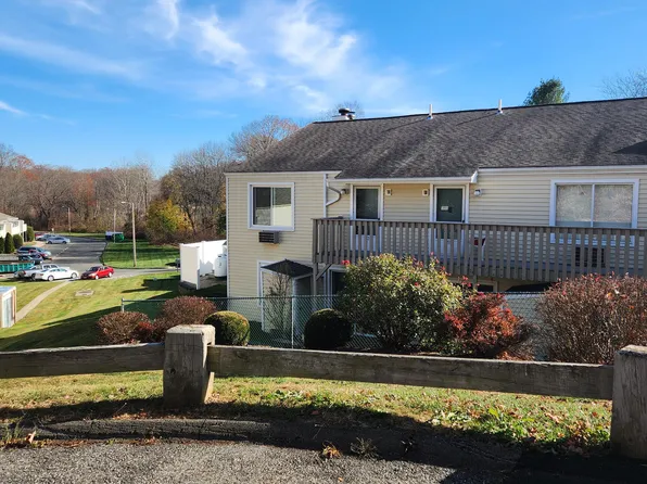453 East Mitchell Avenue #453, Cheshire, CT 06410