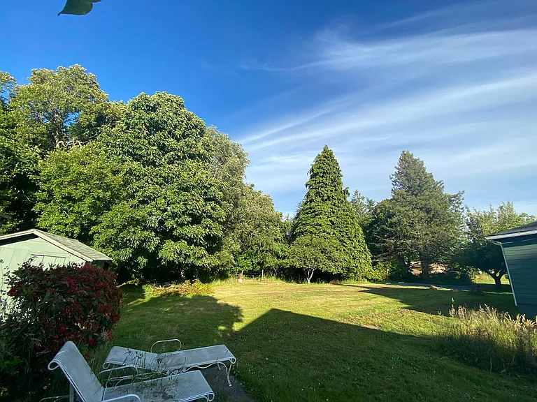 2515 E Ryan Dr #STUDIO — Photo 23