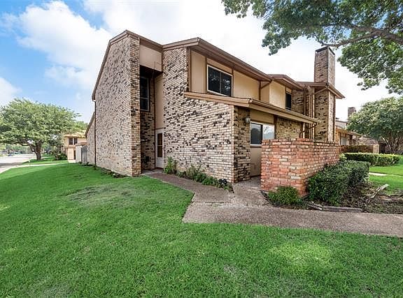 3rd image of 2115 Westmoor Pl