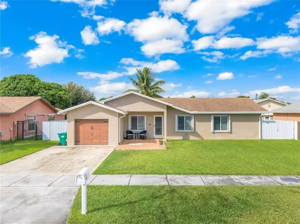 16906 SW 110th Ct, Miami, FL 33157