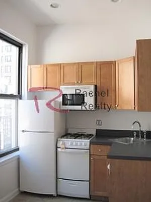 Rented by Rachel Realty | media 9