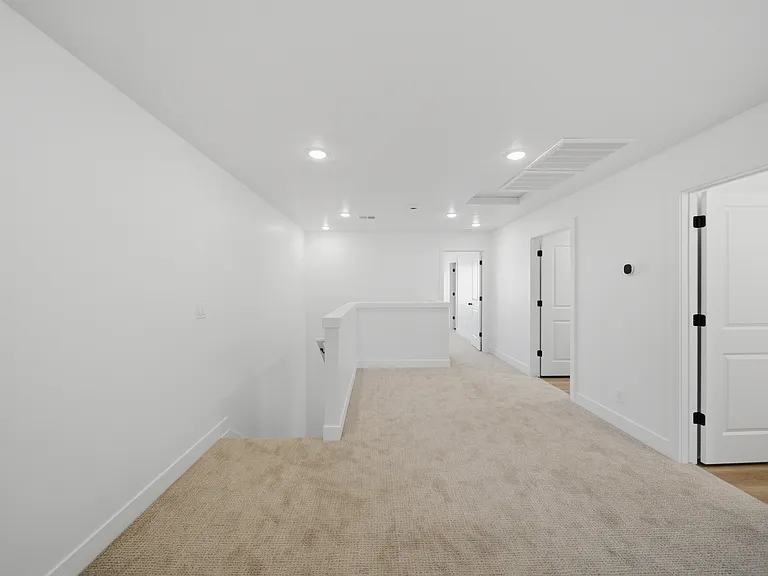 895 W Boxthorn Dr — Photo 16
