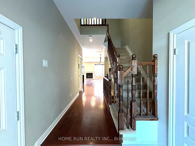 862 Fletcher Cir — Photo 2