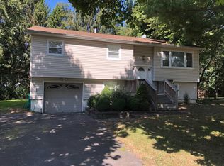 43 Fox Rd, Hopewell Junction, NY 12533