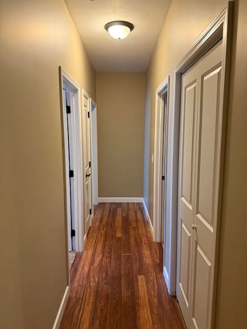 1625/1627 Magnolia — Photo 3