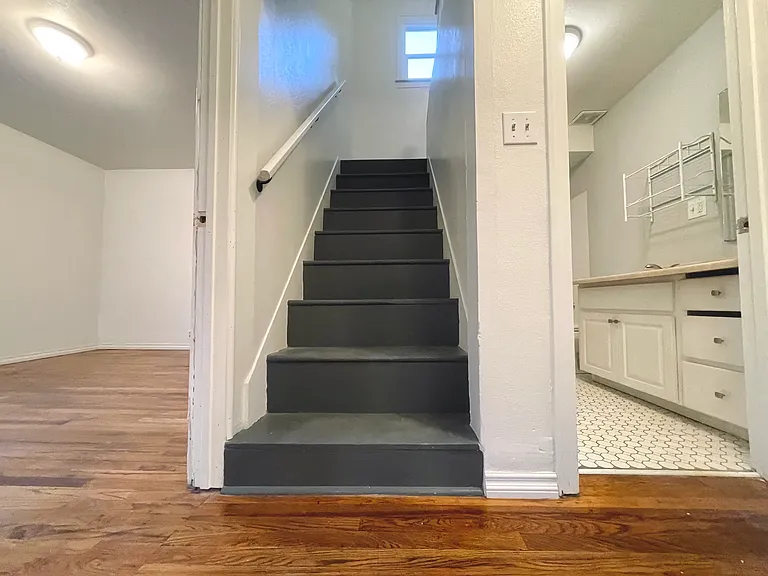 3232 Washington Way — Photo 6