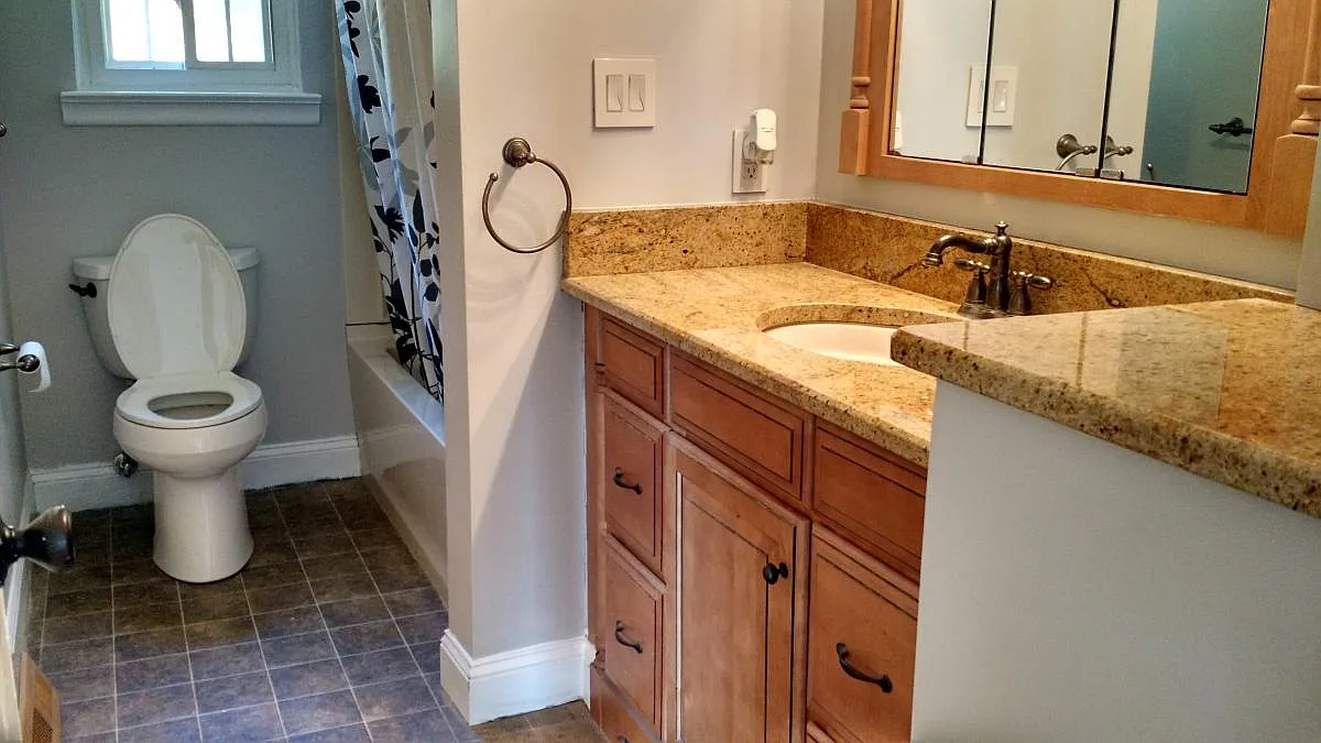 Building Photo - 3938 Saint James Cir