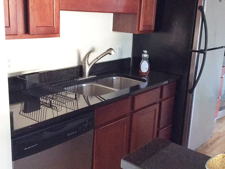 3019 Bryant Ave S #103 — Photo 3