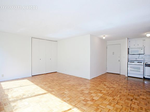 4th image of 353 E 72nd St APT 5B